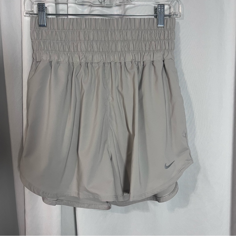 Nike Dri-Fit Ultra High Waisted Women's Shorts